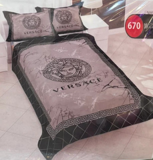 ست روتختی طرح ورساچه سه بعدی گوزل کد 670 یک نفره و دو نفره